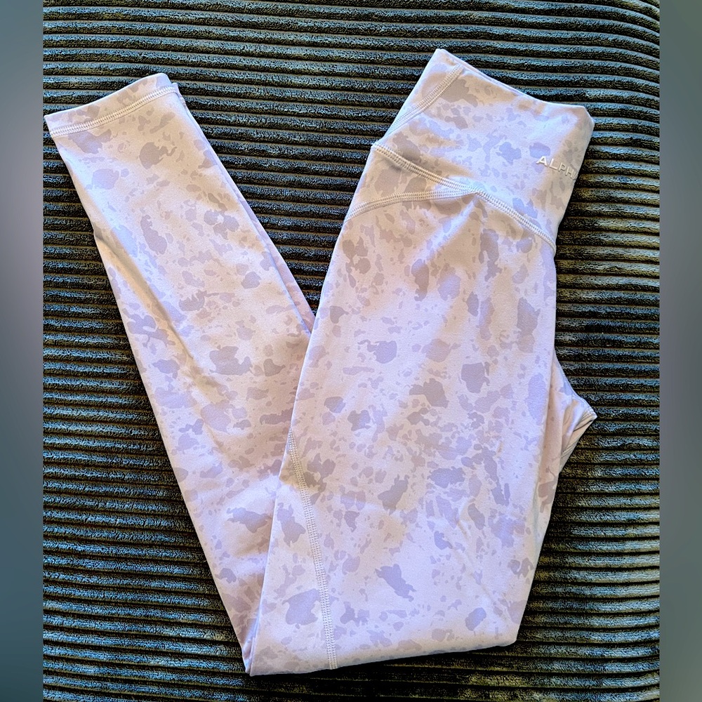 Alphalete Surface Leggings